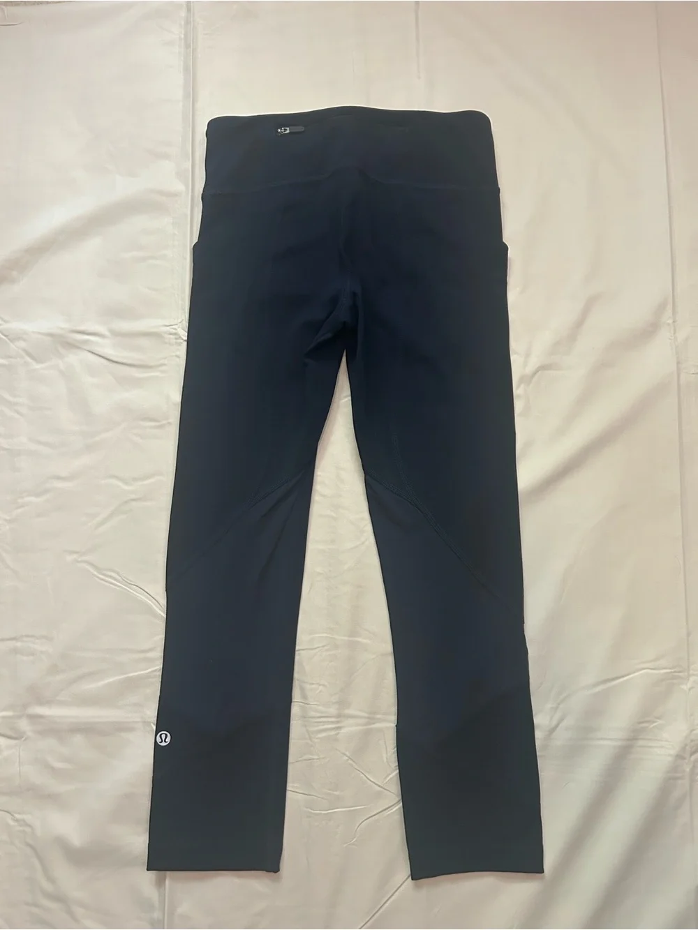 Lululemon Dark Blue Athletic Capri Leggings with Pockets and Zipper Size 0